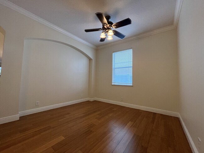 Building Photo - 2825 Whistlewood Dr