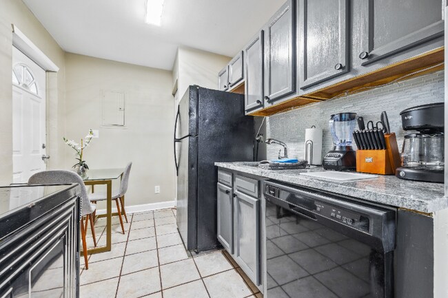 Foto del edificio - 692 Smith St SW
