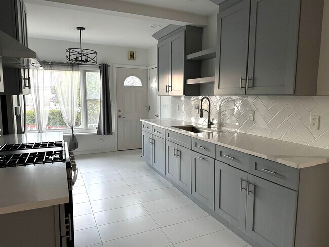 Foto del edificio - 143 W 2nd St