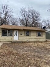 Building Photo - 1908 SE Massachusetts Ave