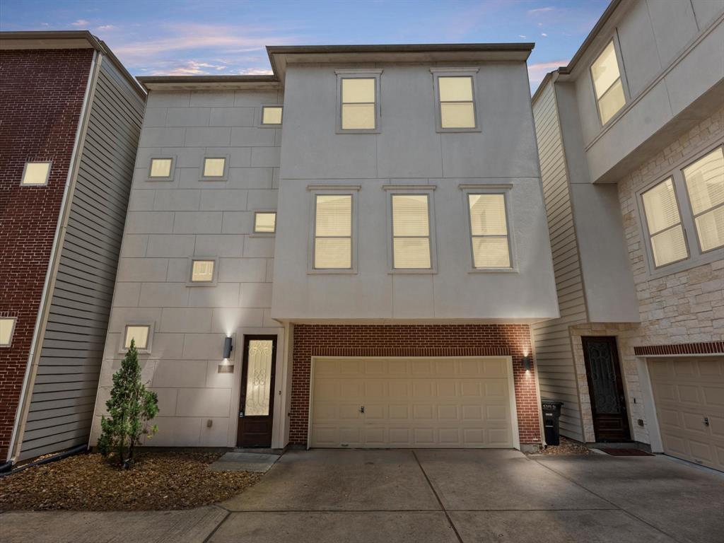 Foto principal - 5319 Kiam St
