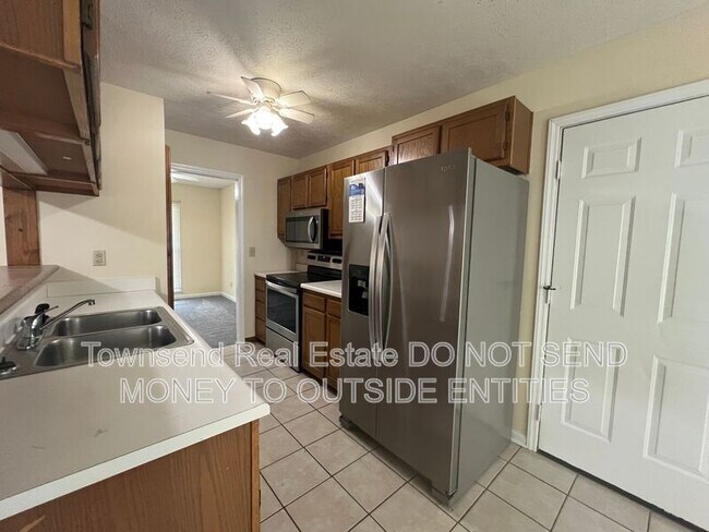 Foto del edificio - 5038 Linton Hall Rd