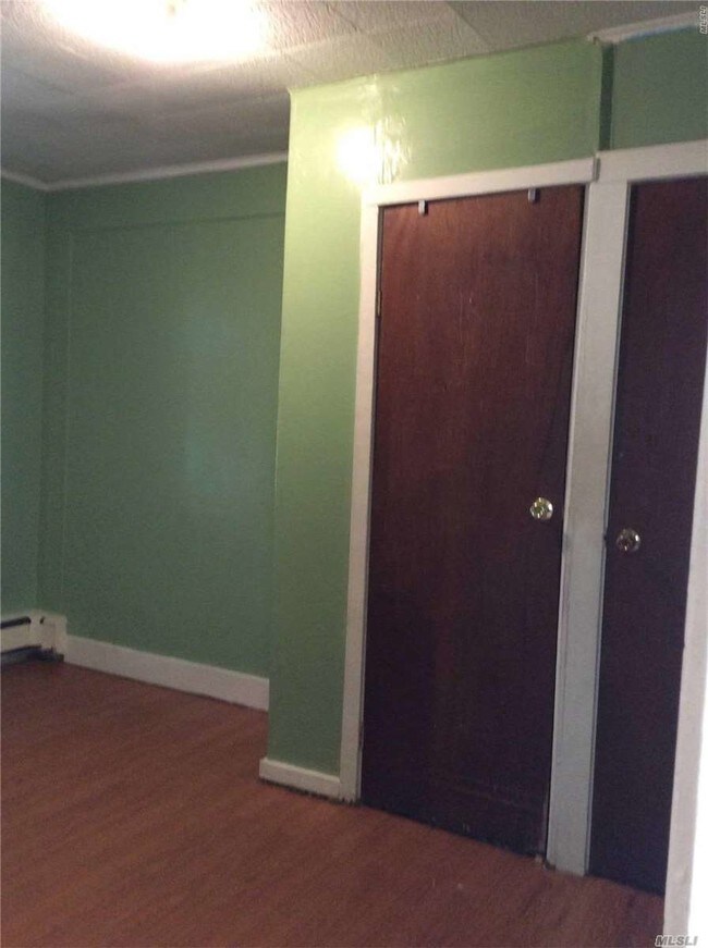 Foto del edificio - 121 E Fairview Ave