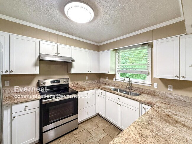 Foto del edificio - 2611 Brett Rd NW