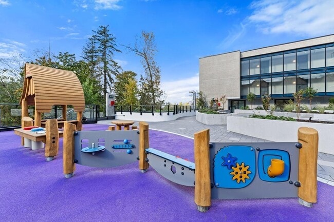 Building Photo - 23XX 10333 133ST STREET