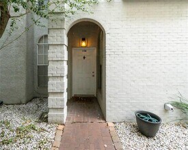 Building Photo - 3605 Brown St