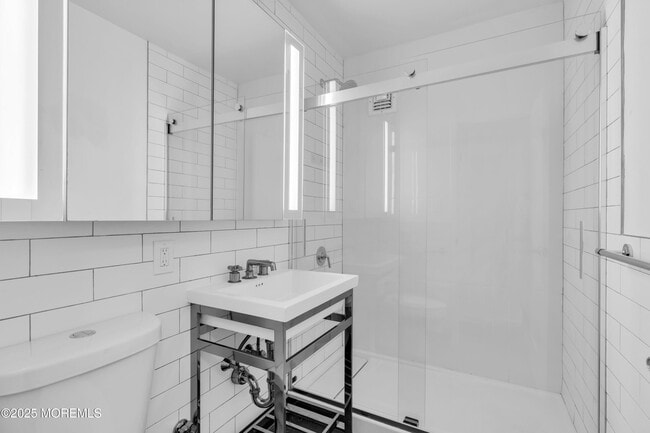 Building Photo - 10 Ocean Blvd