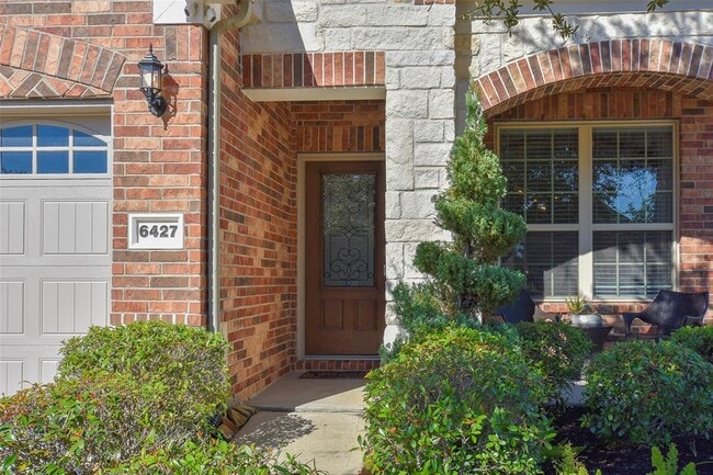 Building Photo - 6427 Addlestone Ridge Ln