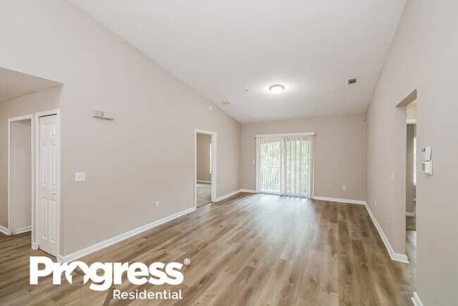 Building Photo - 6788 Manotak Oaks Dr