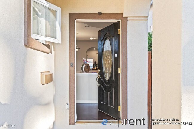 Building Photo - 4 br, 2.5 bath House - 267 Saratoga Avenue...