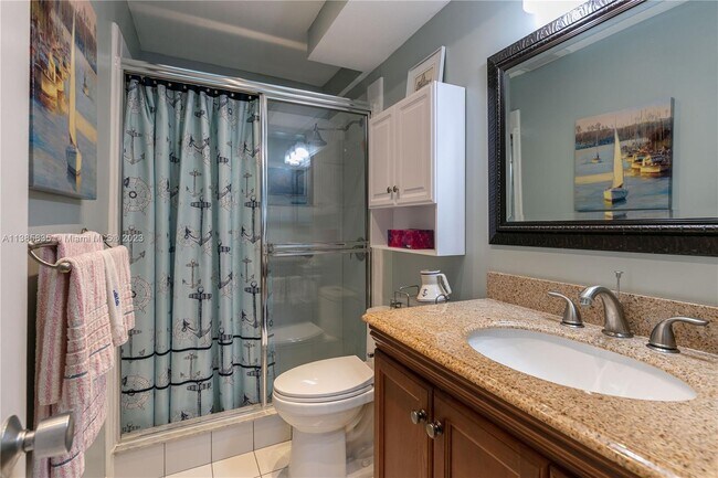 Building Photo - 3135 S Ocean Dr