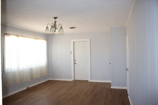 Foto del edificio - 908 W Avenue H