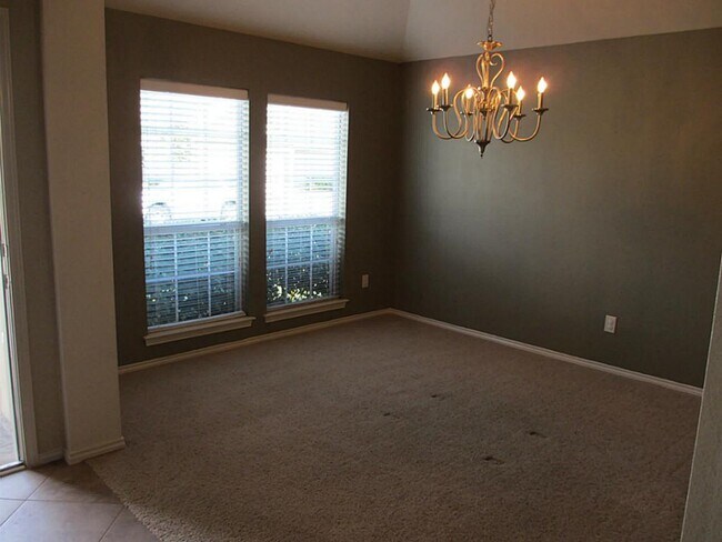 Foto del edificio - 6031 Lynwood Banks Ln