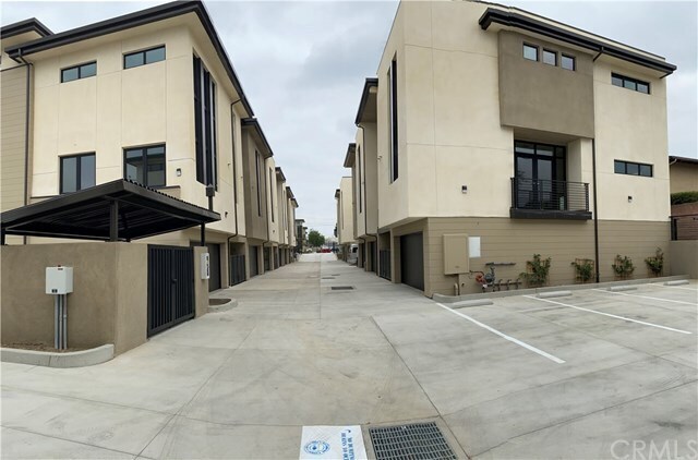 Foto del edificio - 501 N Santa Anita Ave