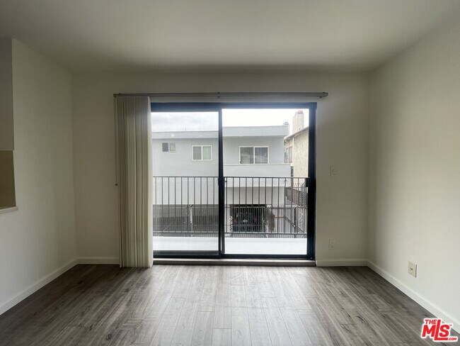 Foto del edificio - 1531 N Detroit St
