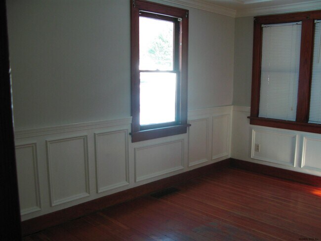 Foto del edificio - 1104 Fort Hunter Rd