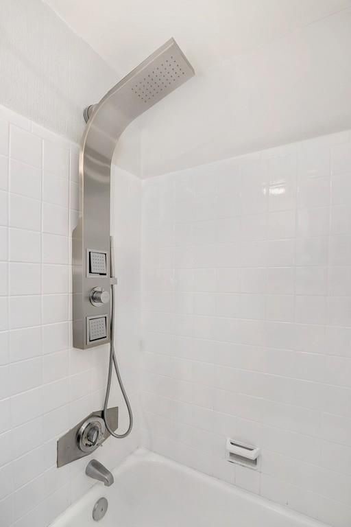 Foto del edificio - 44 Duff St