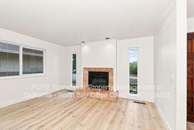 Foto del edificio - 5925 Montecito Blvd
