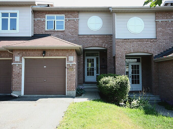 Primary Photo - 110 Kimberwick Cres