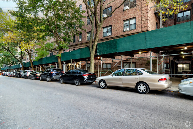 Building Photo - The Boulevard Apartments