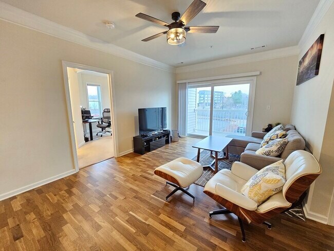 Foto del edificio - 130 Trotter Rd