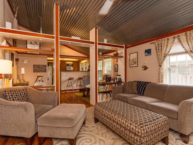 Foto del edificio - 41 McDade St