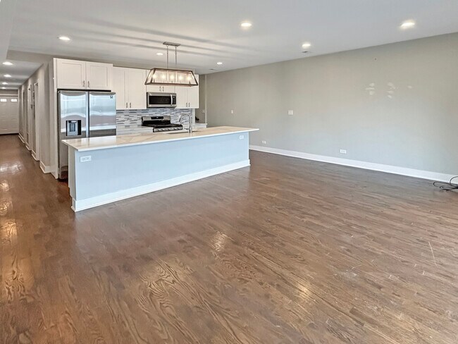 Foto del edificio - 1634 W Cermak Rd