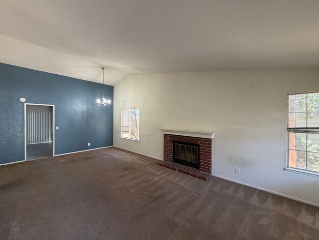 Building Photo - 8608 Zircon Crest Ct