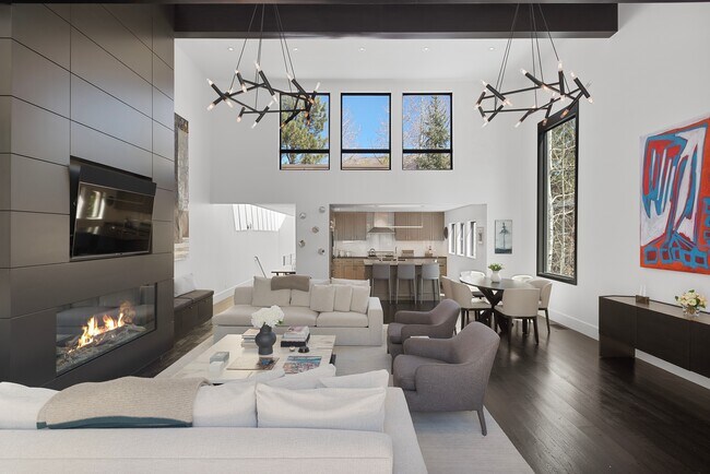 Foto del edificio - 121 W Hyman Ave