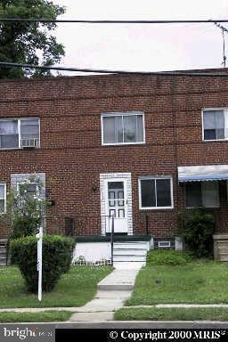 Foto principal - 6924 Reisterstown Rd