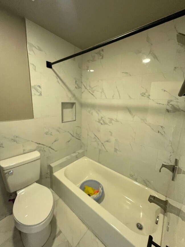 Foto del edificio - 648 S 17th St