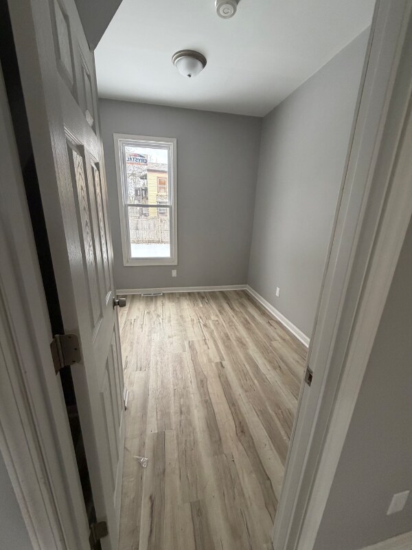 Foto del edificio - 1646 Center St