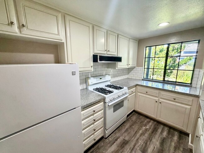 Foto del edificio - One bedroom condo for rent