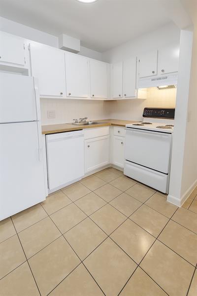 Foto del edificio - 1151 NE 17th Ct
