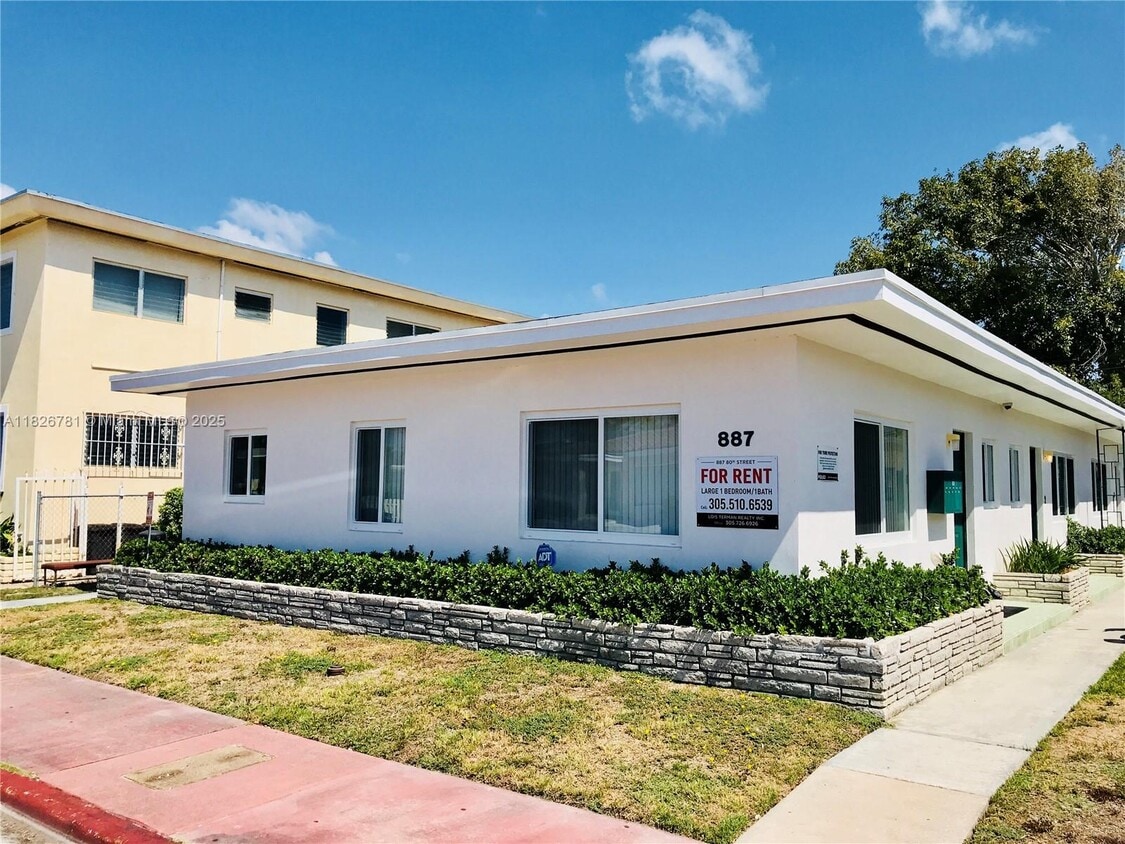 Primary Photo - 887 80th St