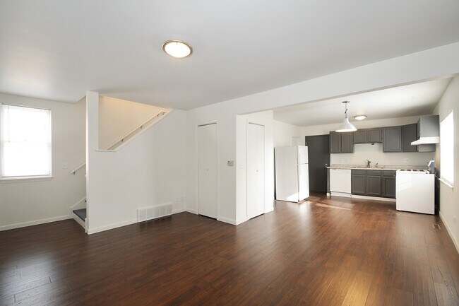 Foto del edificio - 3243 N Western Ave