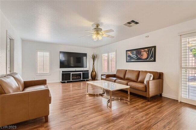 Building Photo - 7771 Spindrift Cove St