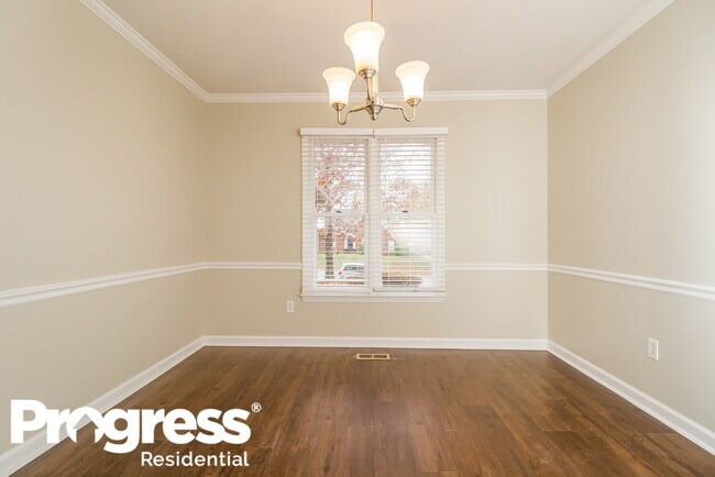 Foto del edificio - 2140 Liberty Dr