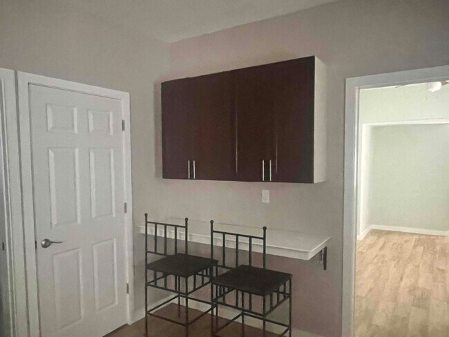 Building Photo - 3830 Bay Meadows Dr