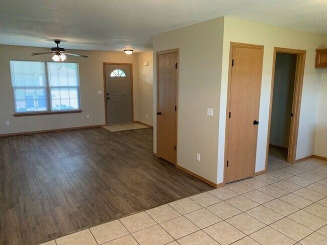 Building Photo - 408 Bradford Pear