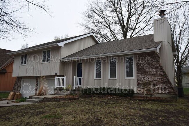 Building Photo - 15302 Conser St