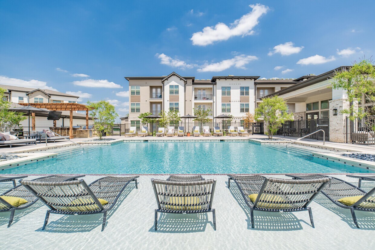 Elan Keller Ranch Apartments in Keller, TX