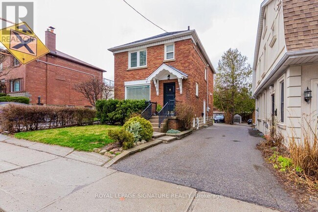 Photo du bâtiment - 150 Davisville Ave