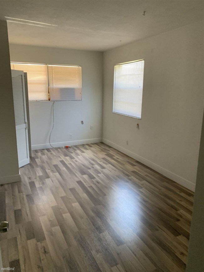Foto del edificio - 4 br, 2 bath House - 112 SW 7th Ave