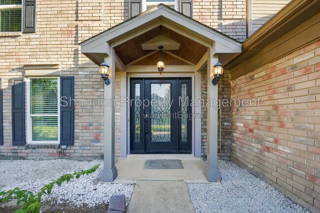 Building Photo - 21218 Park Willow Dr