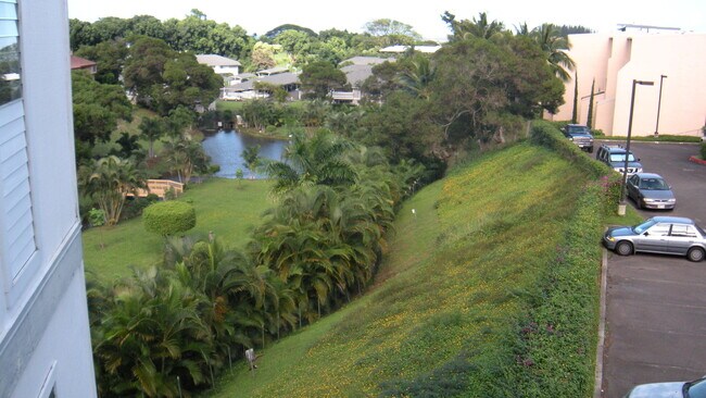 Foto del edificio - Lovely Windward Acres