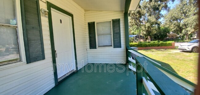 Building Photo - 9 Flynn Dr