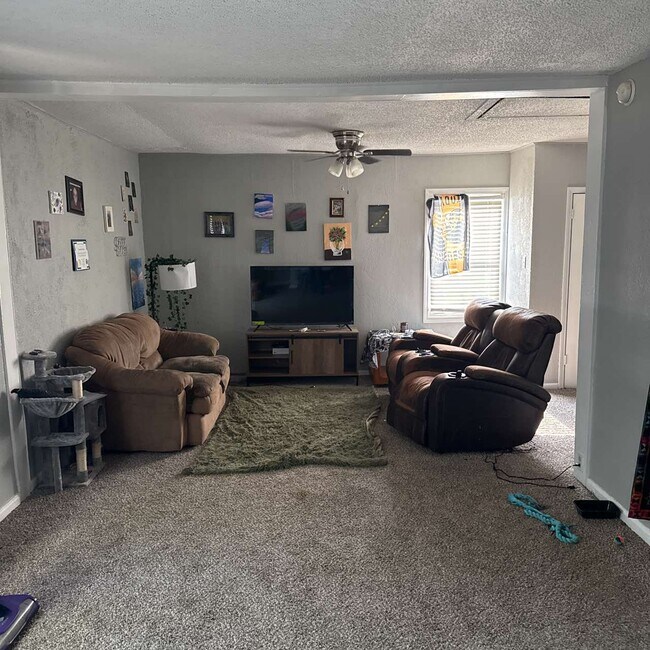 Foto del edificio - 910 Vest Dr