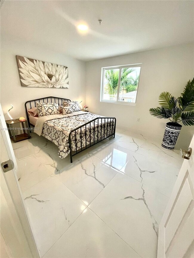 Foto del edificio - 11150 NW 82nd St