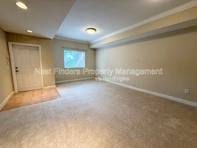 Foto del edificio - 9745 Touchton Rd